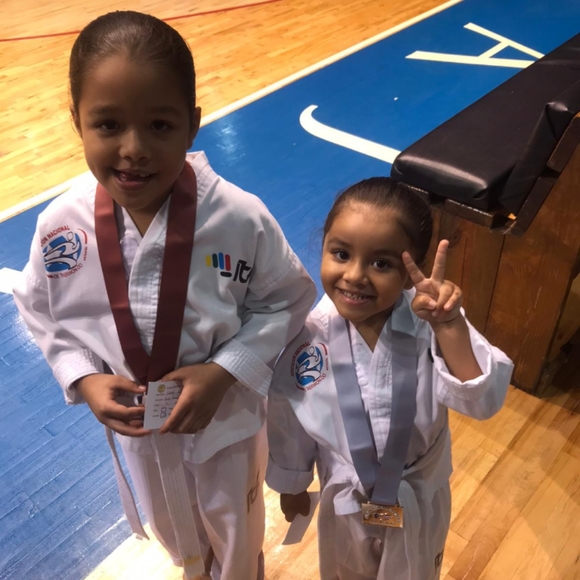 Meet Your Posher - Picture 8 of 16